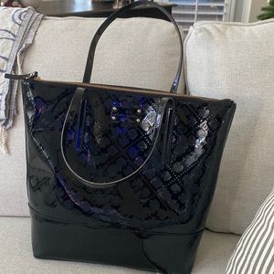 Beautiful kate spade patent leather bag. Great condition